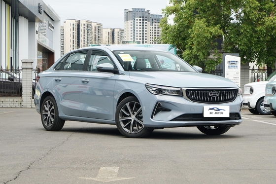 2024 지일리 엠그랜드 HIP 1.5TD-DHT 프로 가솔린 자동차 다중 링크 후방 서스펜션 EV 범위
