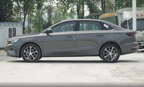 콤팩트 자동차 2023 Gen4 챔피언 에디션 1.5LCVT 타이어 사이즈 205/50 R17와 함께 향상 된 버전