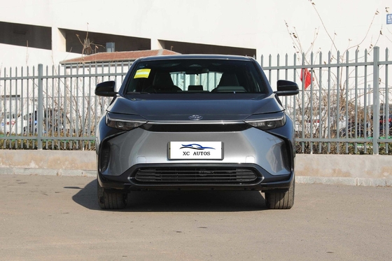 2023 도요타 Bz4X 장거리 전기 자동차 SUV 후면 카메라와 전기 사용