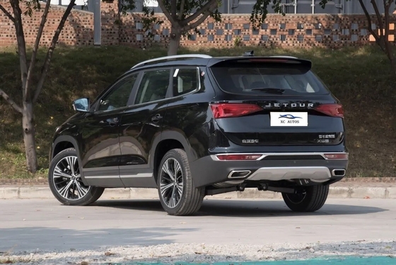 5도어 5자리 SUV Jetour X95 차체 구조를 갖춘 고전 가솔린 차량