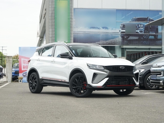 실력 1.5L 지일리 비뉴 2WD 자동차 가죽 좌석 후면 카메라 태양 지붕 가솔린 자동차