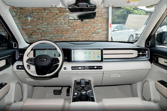2024 지일리 아이콘 5석 SUV 1.5T 가솔린 엔진 파노라마 태양 지붕 및 LED 헤드 라이트