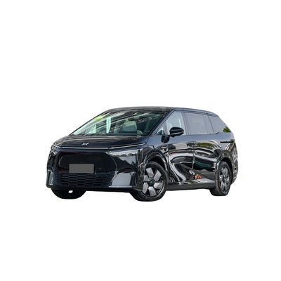 7석과 3160mm 휠베이스의 훌륭한 가치 Xpeng X9 EV MPV