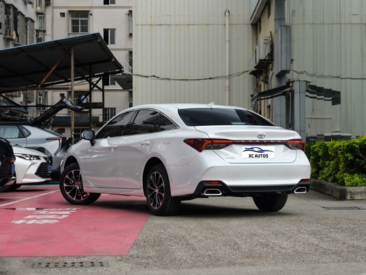 2023 FAW To-yota Avalon 2.0L 세단과 자연 열망과 CVT 변속기와 함께