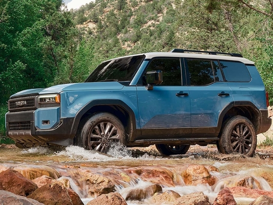 2024 토요타 프라도 SUV 자동차 액세서리 및 자동 변속기와 함께 가솔린 엔진