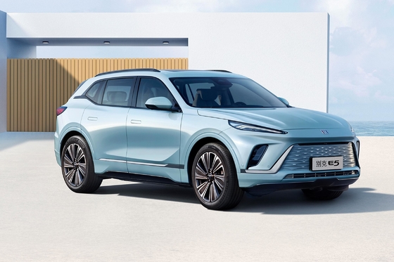 뷰이크 E5 실버 장거리 620km SUV 고속 사용 전기 자동차