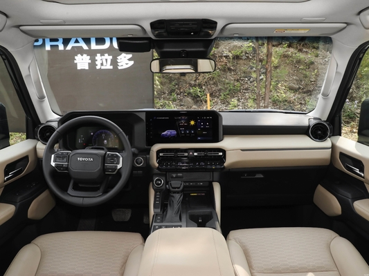 2024 토요타 프라도 150 SUV 전면 격리대 스타일과 기능의 완벽한 조합