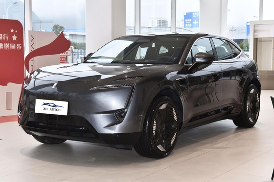 차난 화웨이 아바타 11 전기 자동차 SUV 다기능 스티어링 휠과 자동차