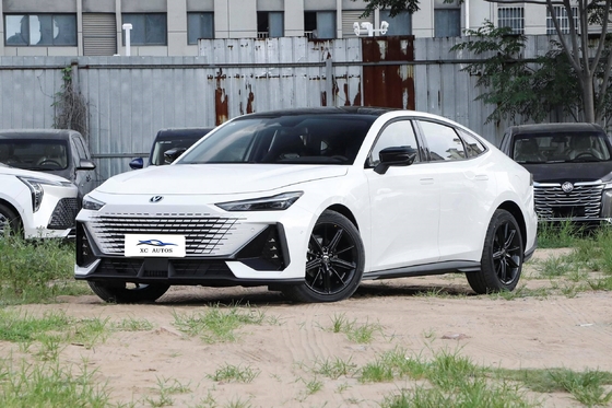 차난 유니-V 1.5t Idd 113 Km 5 문 5 좌석 컴팩트 SUV 하이브리드 자동차에 에너지 플러그 1