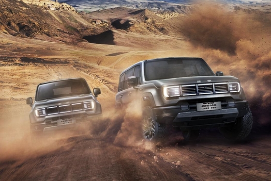 베이징 Bj40 태양 지붕 가솔린 SUV 자동차 2.3t 대형 차량 중고차