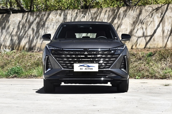 최고 속도 170km/h 차간 UNIZ UNIZ 자동차 전기 SUV 크로스오버 후면 카메라 360°