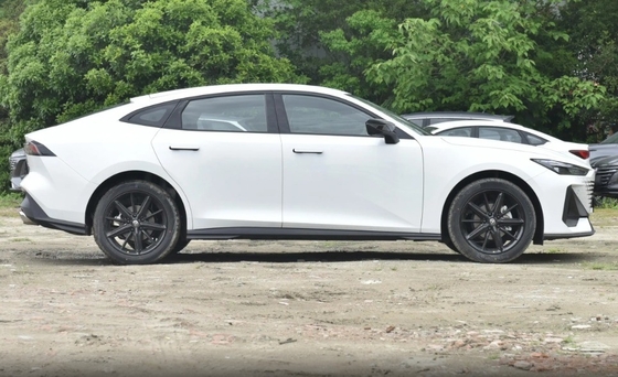 차건 UNI-V 버전, 컴팩트 자동차 1.5T 188hp L4 5도어 5석 헤치백 7단 듀얼 클러치 DCT