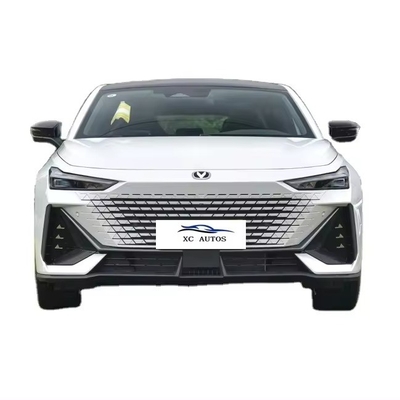 터치 스크린 예 CHANGAN UNI-V 엑살트 버전 1.5T 188hp L4 5도어 5석 헤치백