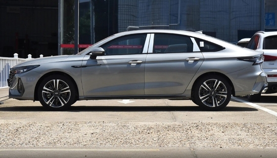2023 Chery ARRIZO 8 Chi 컴팩트 자동차 가솔린 7단 듀얼 클러치 2.0T 254hp L4 제작