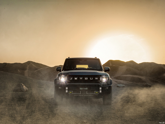 Jetour T2 Traveler 1.5T/2.0T DCT 엔진 2WD/4WD 다중 링크 후면 서스펜션 토크 290NM