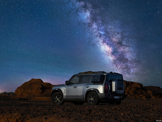 Jetour T2 Traveler 1.5T/2.0T DCT 엔진 2WD/4WD 다중 링크 후면 서스펜션 토크 290NM