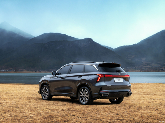 장안 Cs75 플러스 가솔린 SUV 좌측 운전 150-200PS 최대 전력 가죽 좌석