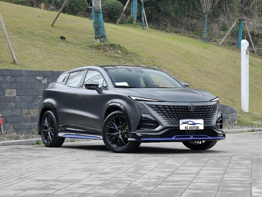 차난 유니-T 1.5T 2.0T 188HP 138KW 300NM 가스/석유 패노라마 태양 지붕이 있는 컴팩트 SUV