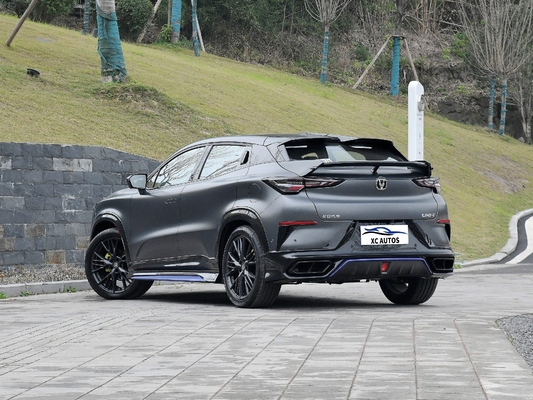 차난 유니-T 1.5T 2.0T 188HP 138KW 300NM 가스/석유 패노라마 태양 지붕이 있는 컴팩트 SUV