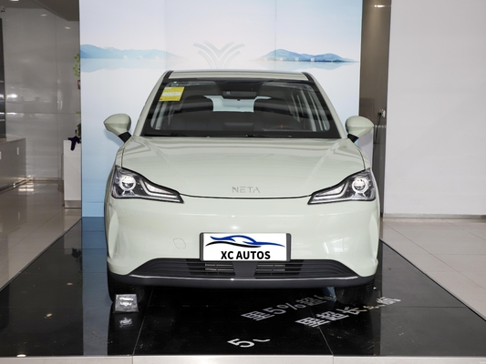 2023 Neta V Rhd 자동차 EV SUV 큰 공간과 5 좌석 맥퍼슨 전면 서스펜션
