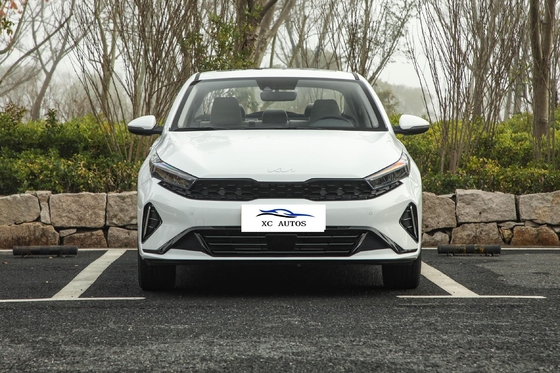 2024 수입 KIA K3 세단 자동차 360° 후방 카메라 고속 가스와 가죽 좌석 재료