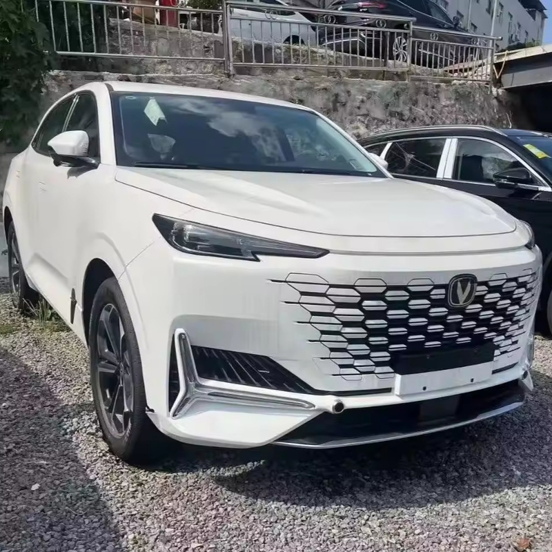 2023 장탄 SUV CS75 플러스 5석 SUV 전기 스티어링 시스템으로 가솔린 자동차