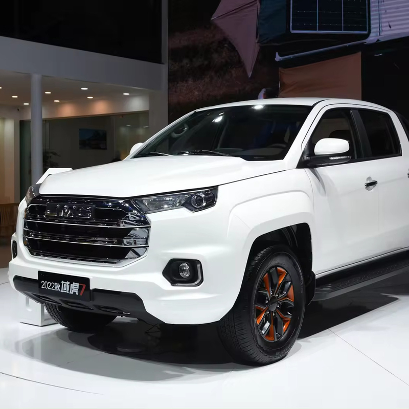 2023 큰 가치 JMC YUHU7 R17 타이어 크기와 가솔린 가솔린 픽업 트럭